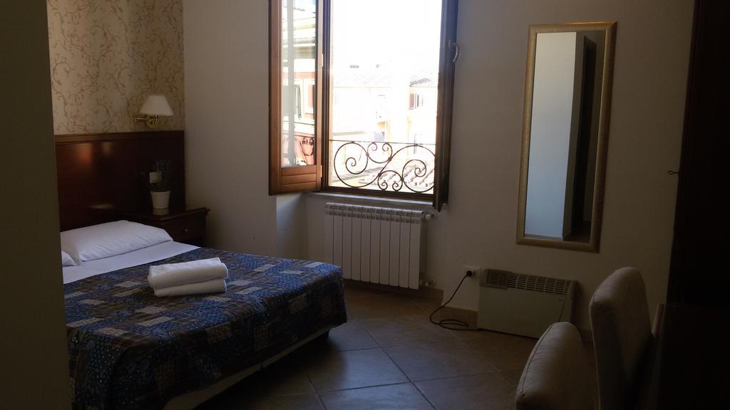 Mrs Julie Guesthouse Рим Стая снимка