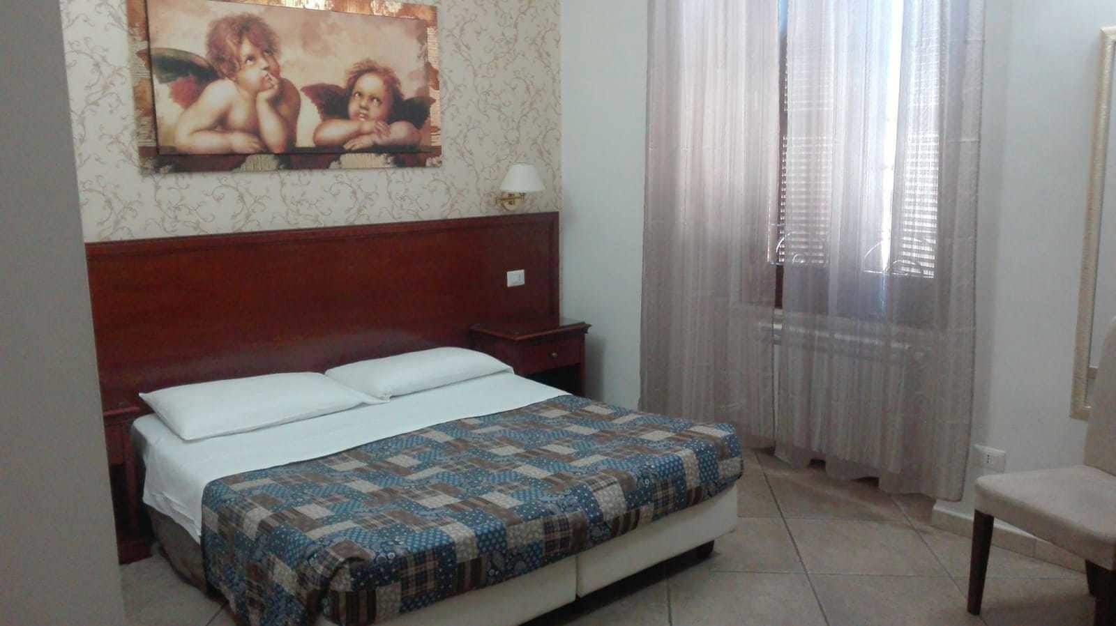 Mrs Julie Guesthouse Рим Екстериор снимка